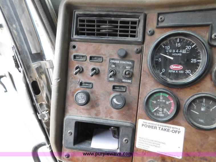 image for item L5932 2001 Peterbilt 330 digger derrick truck