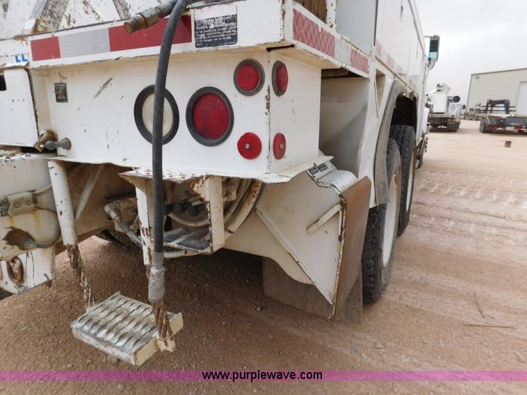 image for item L5932 2001 Peterbilt 330 digger derrick truck