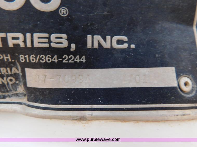 image for item L5932 2001 Peterbilt 330 digger derrick truck