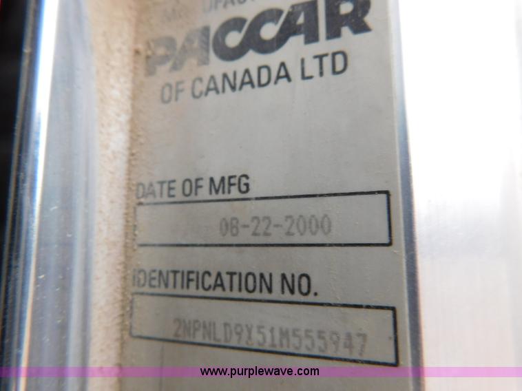 image for item L5932 2001 Peterbilt 330 digger derrick truck