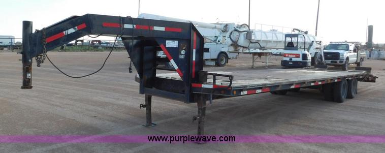 image for item L5936 2007 Legend equipment trailer