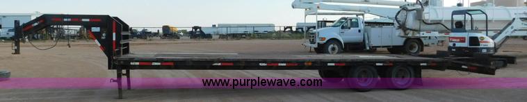 image for item L5936 2007 Legend equipment trailer