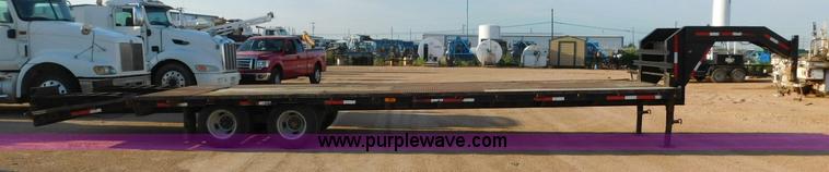 image for item L5936 2007 Legend equipment trailer