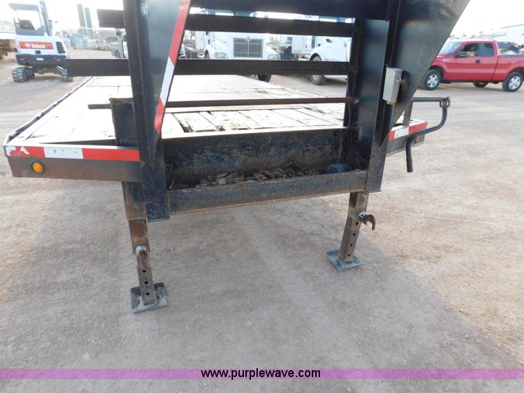 image for item L5936 2007 Legend equipment trailer