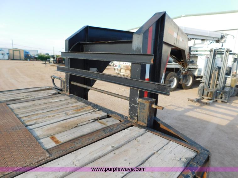 image for item L5936 2007 Legend equipment trailer