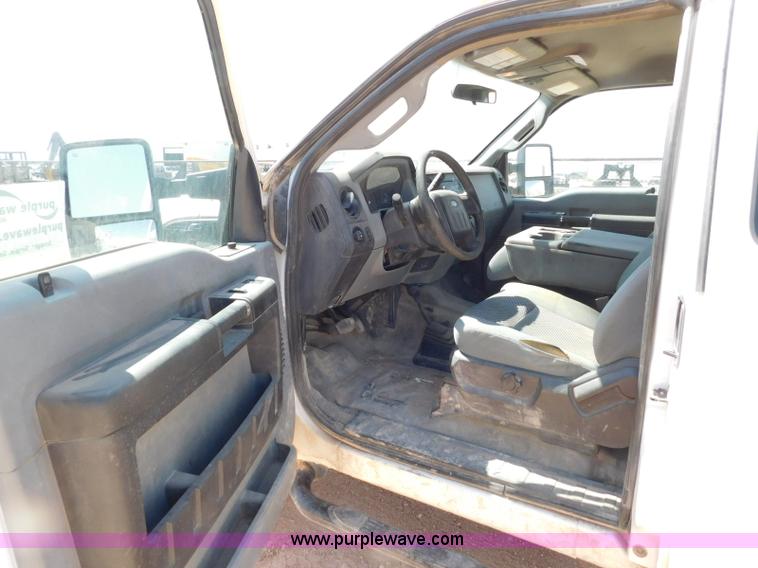 image for item L5938 2013 Ford F350 Super Duty SuperCab service truck with crane