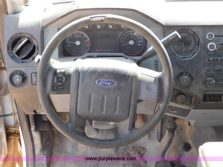 image for item L5938 2013 Ford F350 Super Duty SuperCab service truck with crane