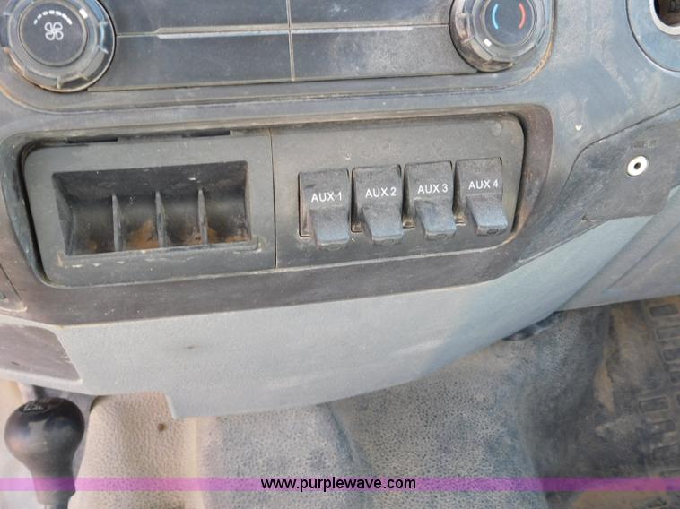 image for item L5938 2013 Ford F350 Super Duty SuperCab service truck with crane