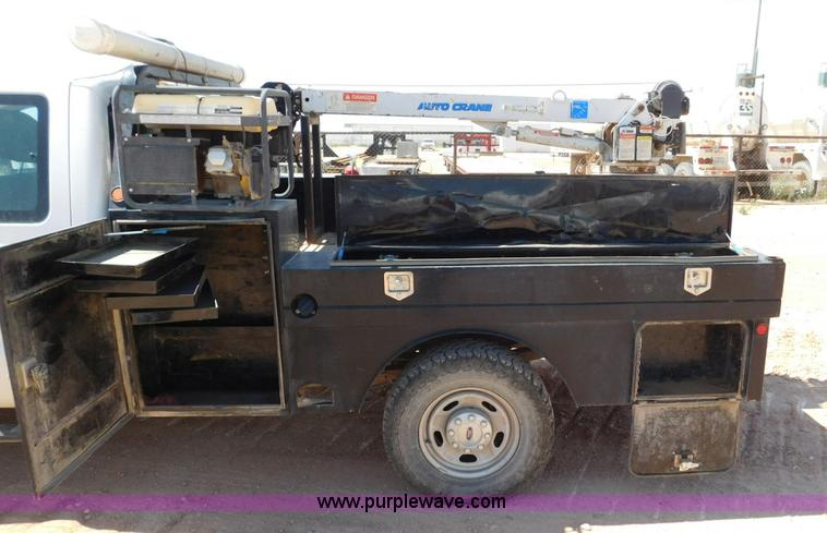 image for item L5938 2013 Ford F350 Super Duty SuperCab service truck with crane