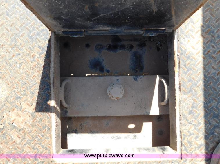 image for item L5938 2013 Ford F350 Super Duty SuperCab service truck with crane