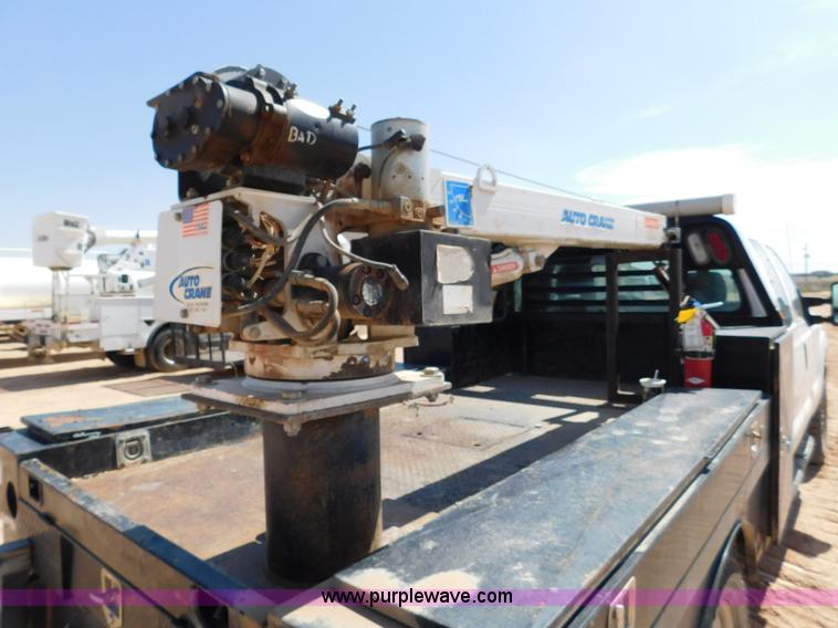 image for item L5938 2013 Ford F350 Super Duty SuperCab service truck with crane