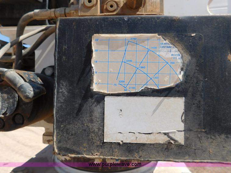 image for item L5938 2013 Ford F350 Super Duty SuperCab service truck with crane