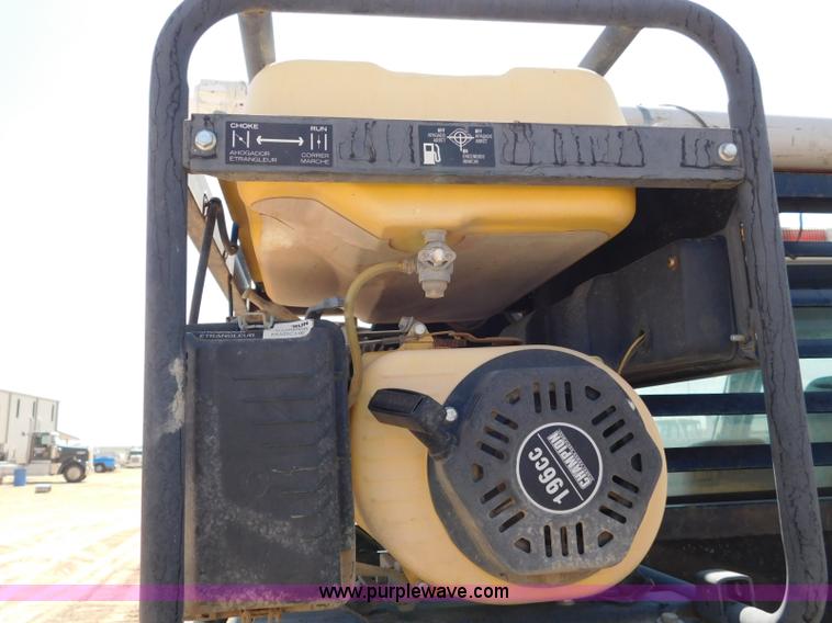 image for item L5938 2013 Ford F350 Super Duty SuperCab service truck with crane