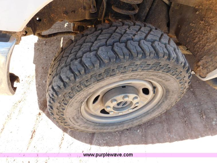 image for item L5938 2013 Ford F350 Super Duty SuperCab service truck with crane