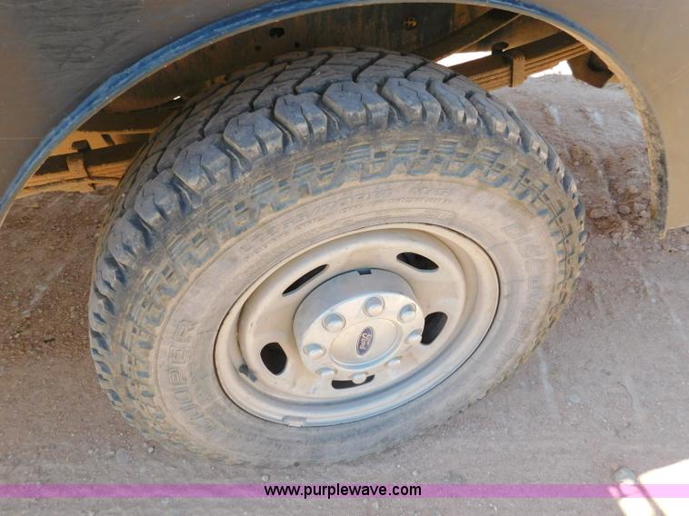 image for item L5938 2013 Ford F350 Super Duty SuperCab service truck with crane