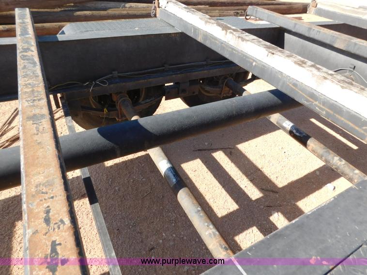 image for item L5941 2012 Etex pole trailer