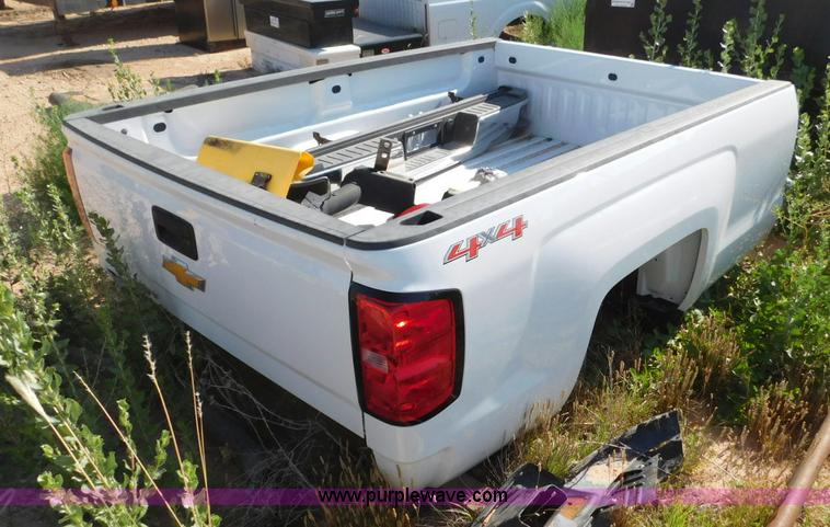 image for item L5944 Chevrolet Silverado pickup truck bed