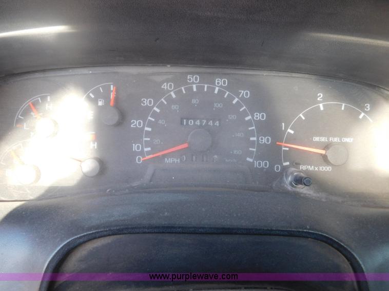 image for item L5951 2004 Ford F750 Super Duty bucket truck