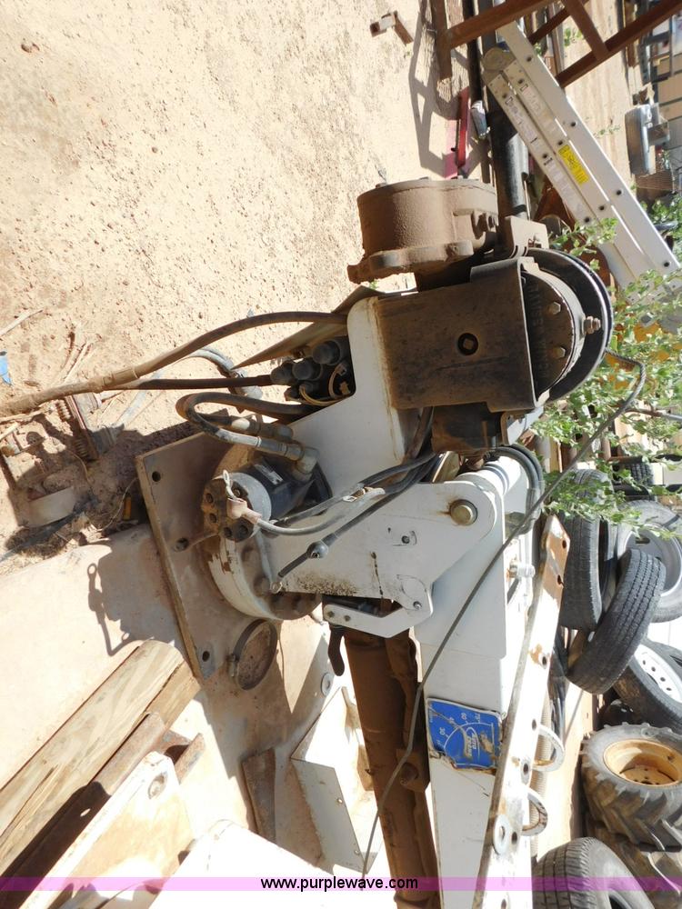 image for item L5954 Autocrane crane