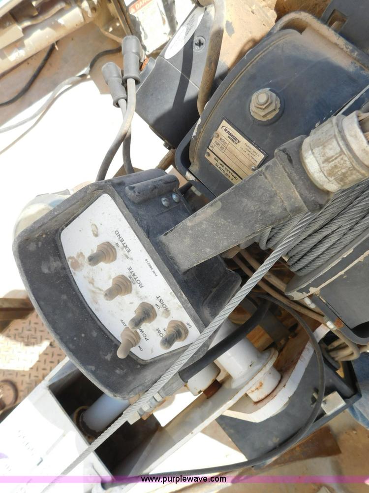 image for item L5955 Autocrane crane