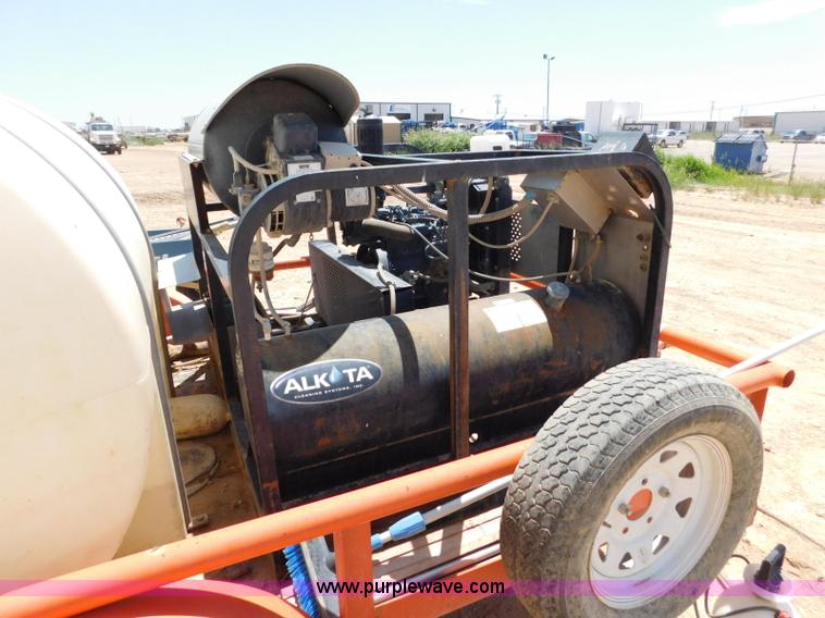 image for item L5963 2013 Big Tex steam trailer