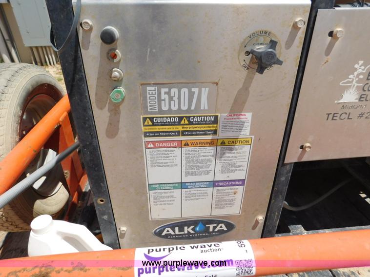 image for item L5963 2013 Big Tex steam trailer