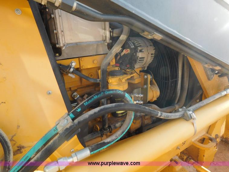 image for item L5968 2012 John Deere 310SJ backhoe