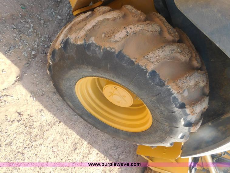 image for item L5968 2012 John Deere 310SJ backhoe