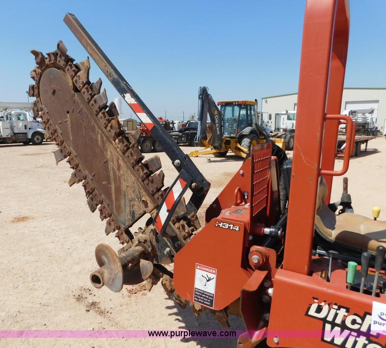 image for item L5971 2012 Ditch Witch RT45 trencher