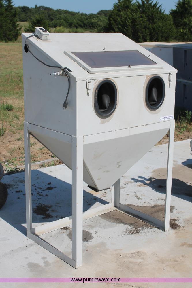 image for item AP9378 2012 sand blast cage