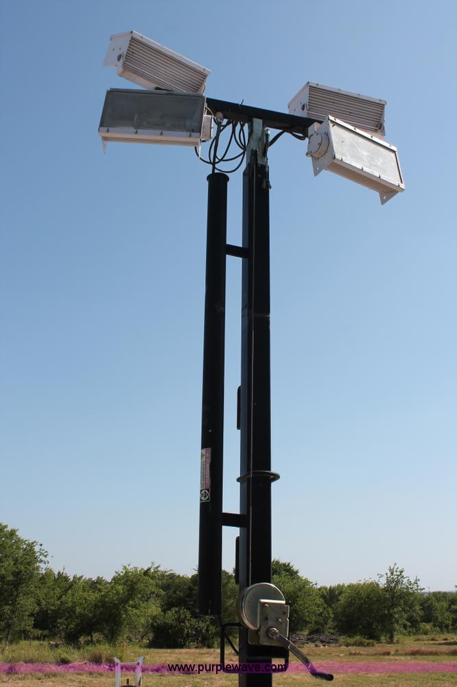 image for item AP9383 2012 Multiquip Night Hawk LT12 light plant