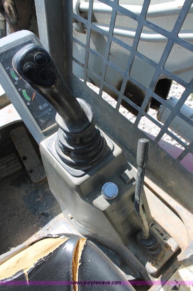 image for item AP9384 2006 Takeuchi TL130 skid steer