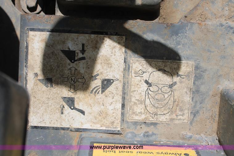 image for item AP9384 2006 Takeuchi TL130 skid steer