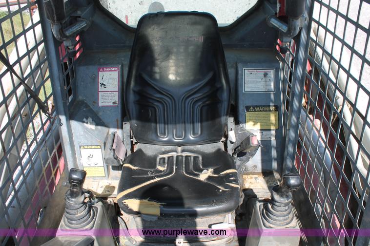 image for item AP9384 2006 Takeuchi TL130 skid steer