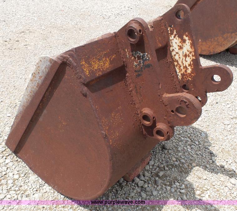 image for item BG9374 Ford 555 backhoe bucket