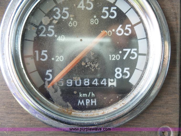 image for item BR9328 1995 Freightliner FL112SD dump truck