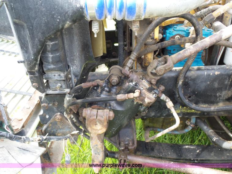 image for item BR9328 1995 Freightliner FL112SD dump truck