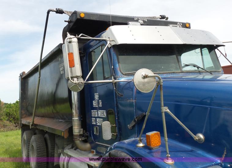 image for item BR9328 1995 Freightliner FL112SD dump truck