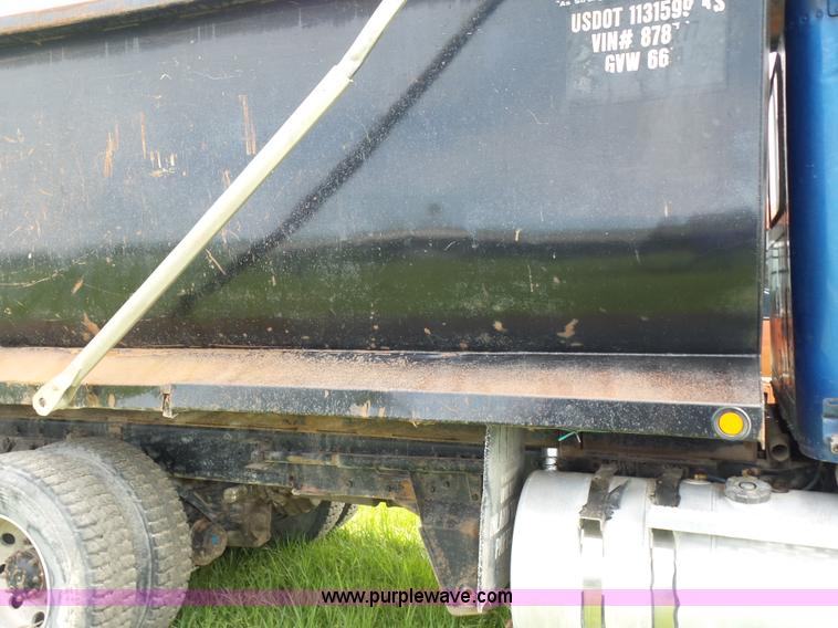 image for item BR9328 1995 Freightliner FL112SD dump truck