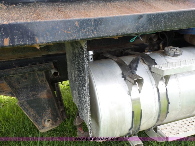 image for item BR9328 1995 Freightliner FL112SD dump truck