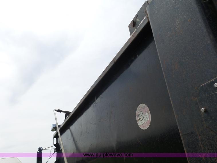 image for item BR9328 1995 Freightliner FL112SD dump truck