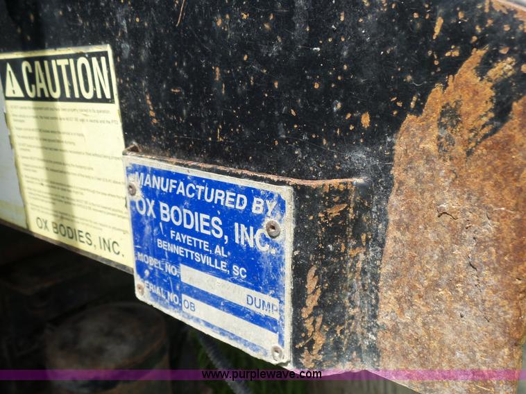 image for item BR9328 1995 Freightliner FL112SD dump truck