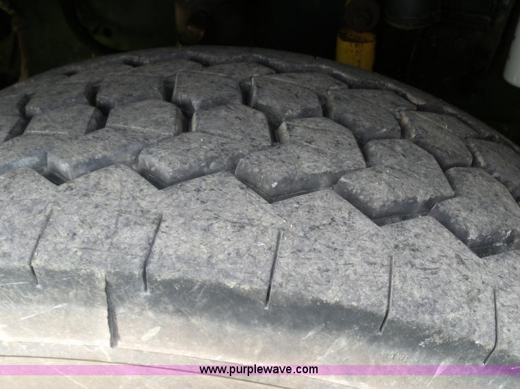 image for item BR9328 1995 Freightliner FL112SD dump truck