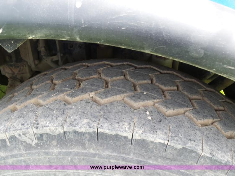 image for item BR9328 1995 Freightliner FL112SD dump truck