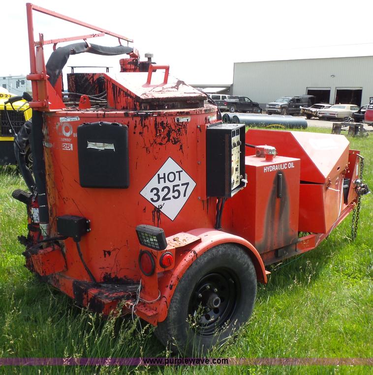 image for item BR9334 Crafco Super Shot SS125 melter applicator