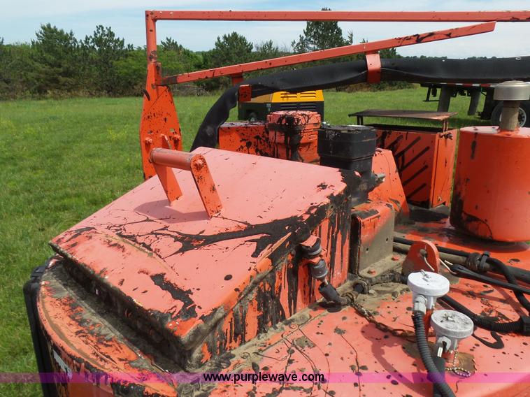 image for item BR9334 Crafco Super Shot SS125 melter applicator