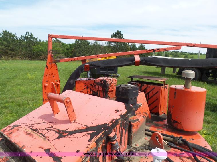 image for item BR9334 Crafco Super Shot SS125 melter applicator