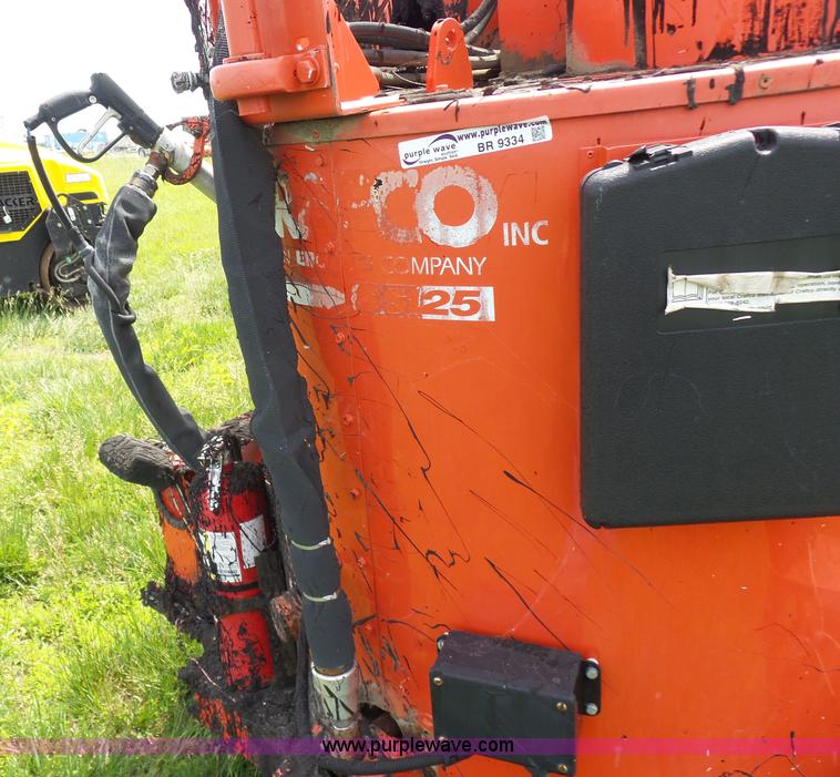 image for item BR9334 Crafco Super Shot SS125 melter applicator