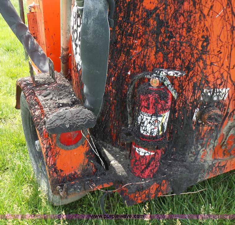 image for item BR9334 Crafco Super Shot SS125 melter applicator