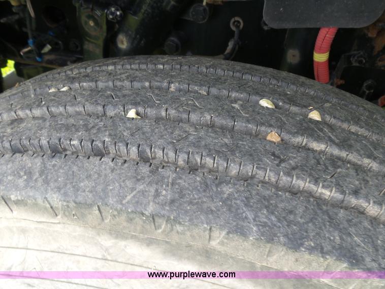 image for item BR9336 2009 Freightliner Business Class M2 flatbed truck